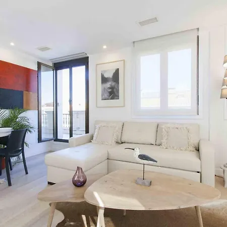 アパート Sunset V - The Collection