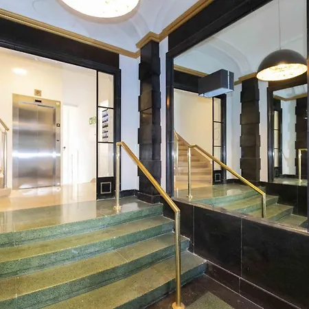 アパート Sunset V - The Collection